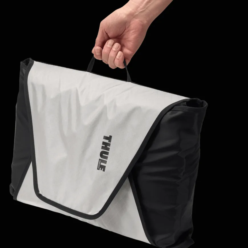 Thule garment folder