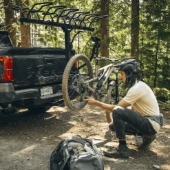 Thule ReVert bike repair holder