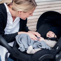 Thule Shine car seat adapter Chicco®